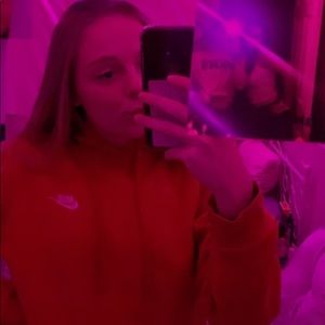 Meet your Posher, Samara